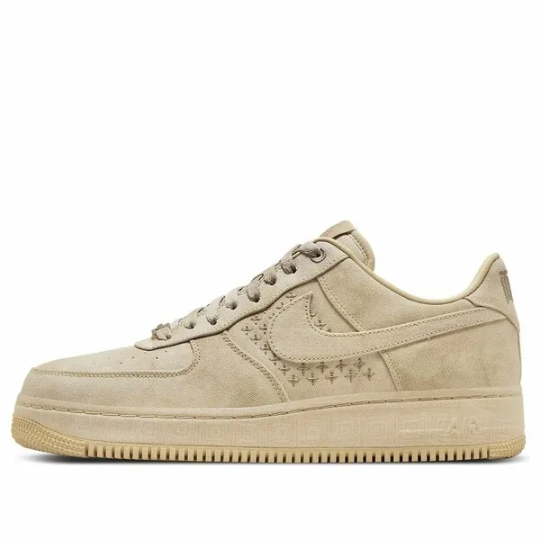 Nike ナイキ メンズ スニーカー  【Nike Air Force 1 07 Premium NAI-KE - Beige DV4247-211】  サイズ US_M_4