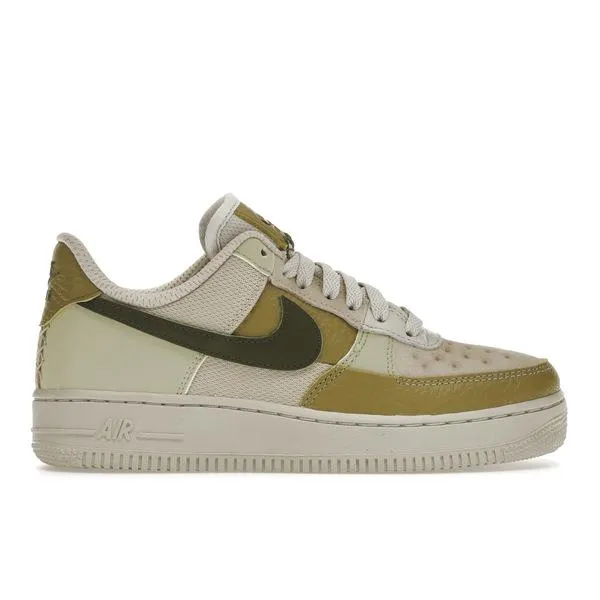 Nike ナイキ レディース スニーカー Nike Air Force 1 Low Rough Green (Women's) 【サイズ US_5.5(22.5cm) 】