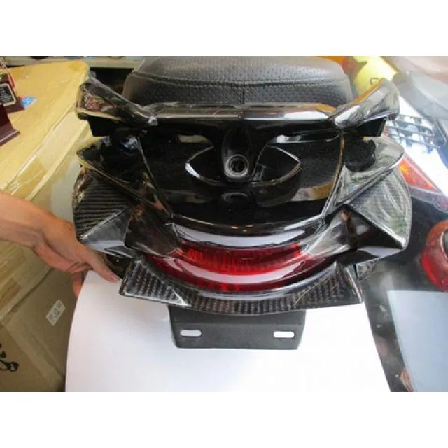 油漢 アドレスV125S V125S テールガーニッシュ（カーボン） yukan