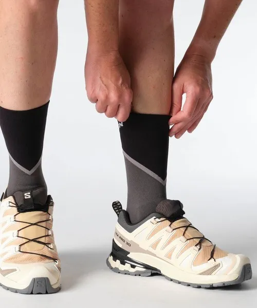 スニーカー SALOMON/サロモン レディース スニーカー 防水 ゴアテックス XA PRO 3D V9 GTX W L47817600 レディース