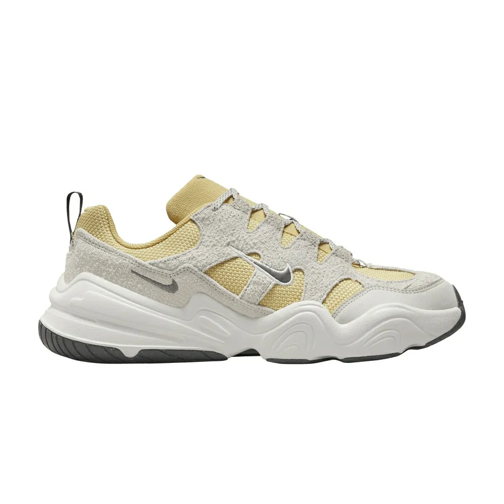 ナイキ テック ゴールド ATURN GOLD スニーカー メンズ NIKE TECH HERA / SATURN GOLD LIGHT BONE PHANTOM