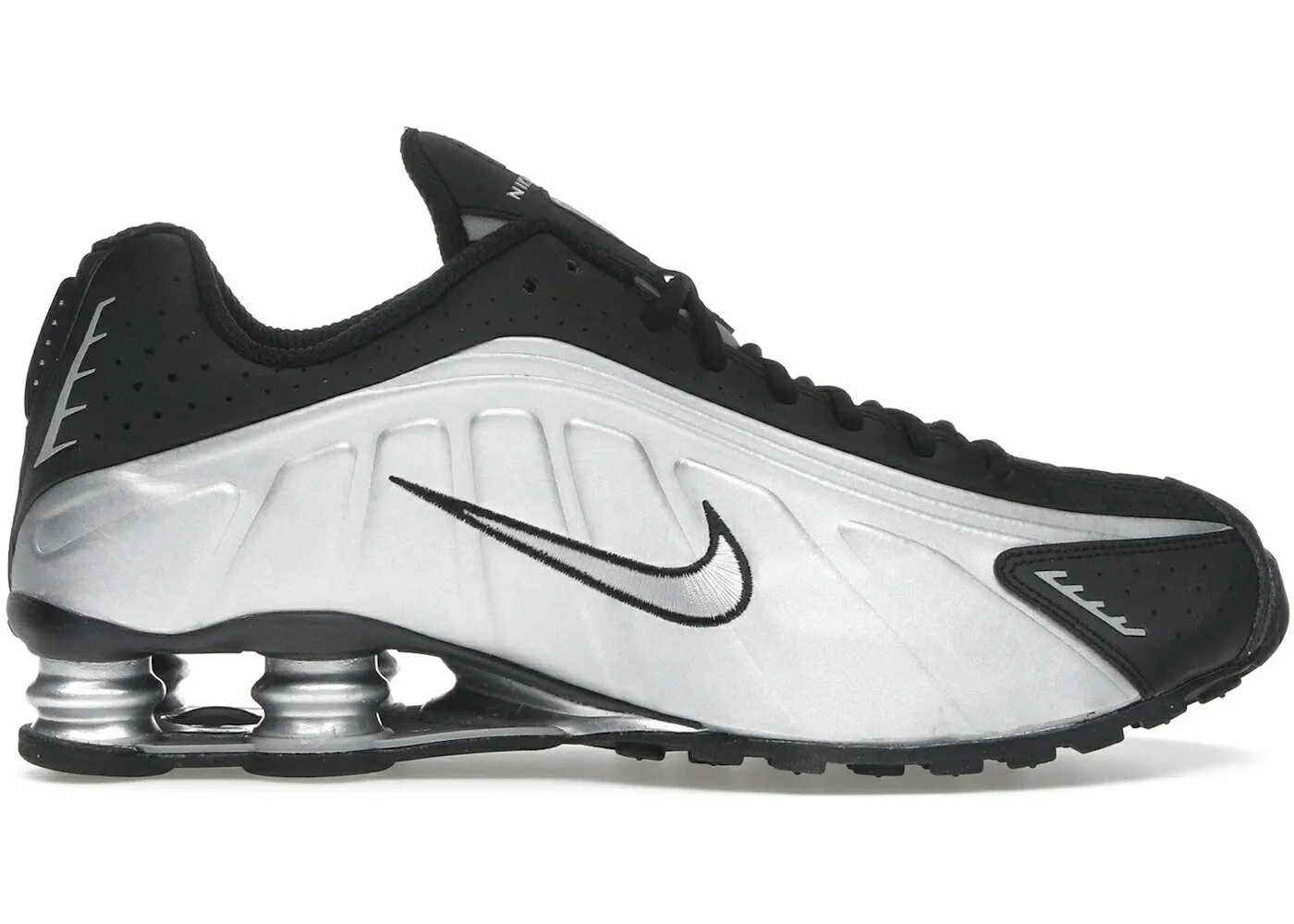 ナイキ ショックス 銀色 シルバー 黒色 ブラック スニーカー メンズ NIKE SHOX R4 METALLIC SILVER BLACK / METALLIC SILVER BLACK METALLIC
