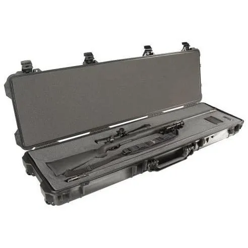 Pelican 1750 Case with Foam (Black)