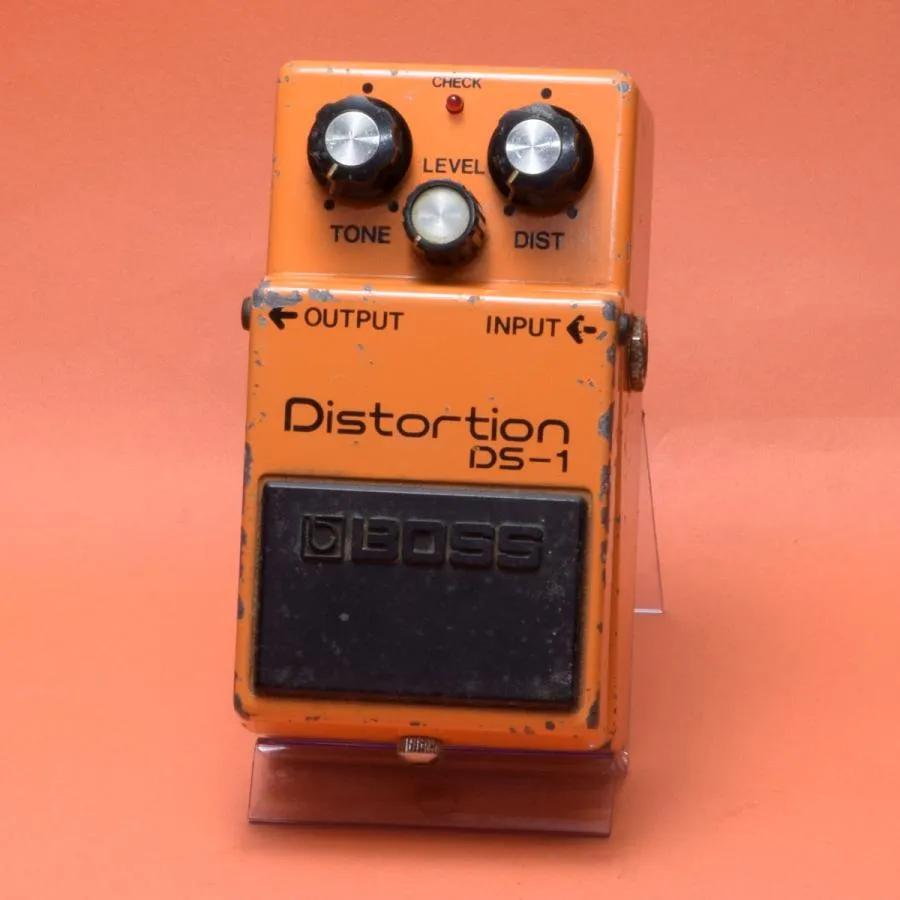 (中古)BOSS ボス / DS-1 Distortion 銀ネジ/黒スイッチ/日本製/ACA(値下げ)