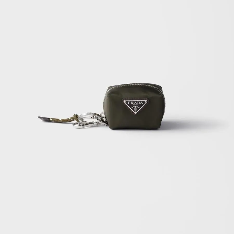 プラダ PRADA 2026春夏 メンズ スピードロック Re-Nylon キーリング チャーム【カモフラージュグリーン 】【送料無料】【正規品】