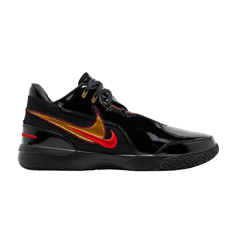 ナイキ ズーム レブロン ゴールド 黒色 ブラック BLACK RED スニーカー メンズ NIKE ZOOM LEBRON NXXT GEN AMPD METALLIC GOLD / BLACK METALLIC GOLD UNIVERSITY