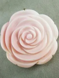 【送料無料】ネックレス estate large carved pink mother of shell 18ktrose gold flower pendantk13423estate large carved pink mother of shell 18kt r