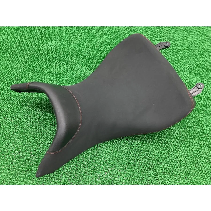 NT1100 シート ホンダ 純正 中古 バイク 部品 SC84 メインシート 赤ステッチ 綺麗 良品 破れ無し 車検 Genuine fC