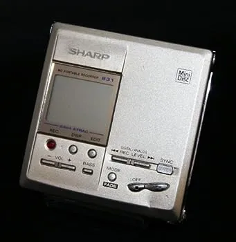【中古】（非常に良い）SHARP シャープ MD-MT831-S シルバー ポータブルMDレコーダー （小型MDプレイヤー/再生/録音）