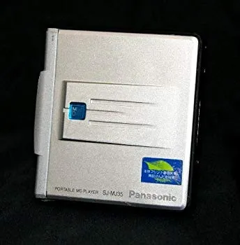 【中古】Panasonic パナソニック SJ-MJ35-S シルバー ポータブルMDプレーヤー MDLP対応 （MD再生専用機/MDウォークマン） d2ldlup