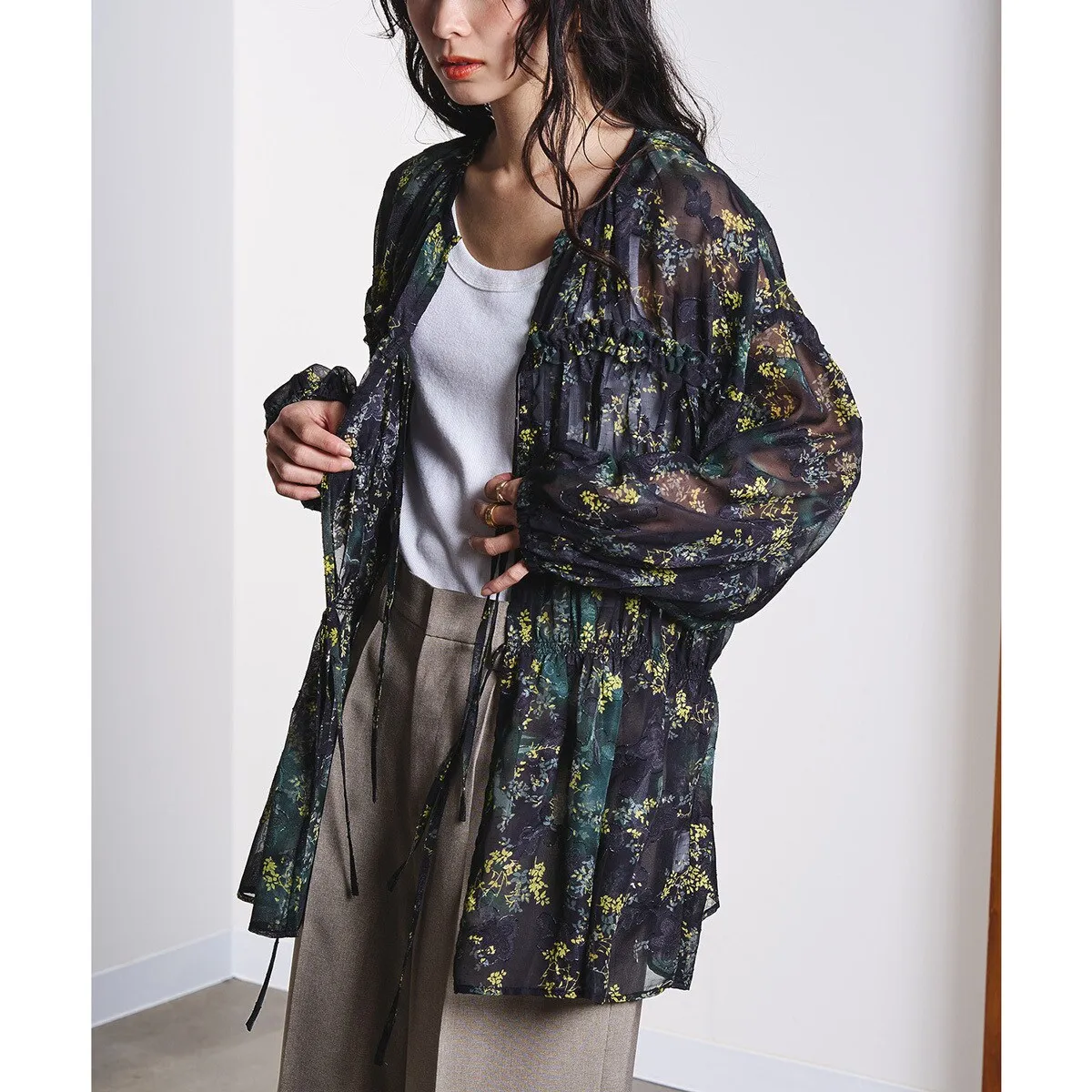 FRILL BLOUSE／ローズバッド（ROSE BUD）
