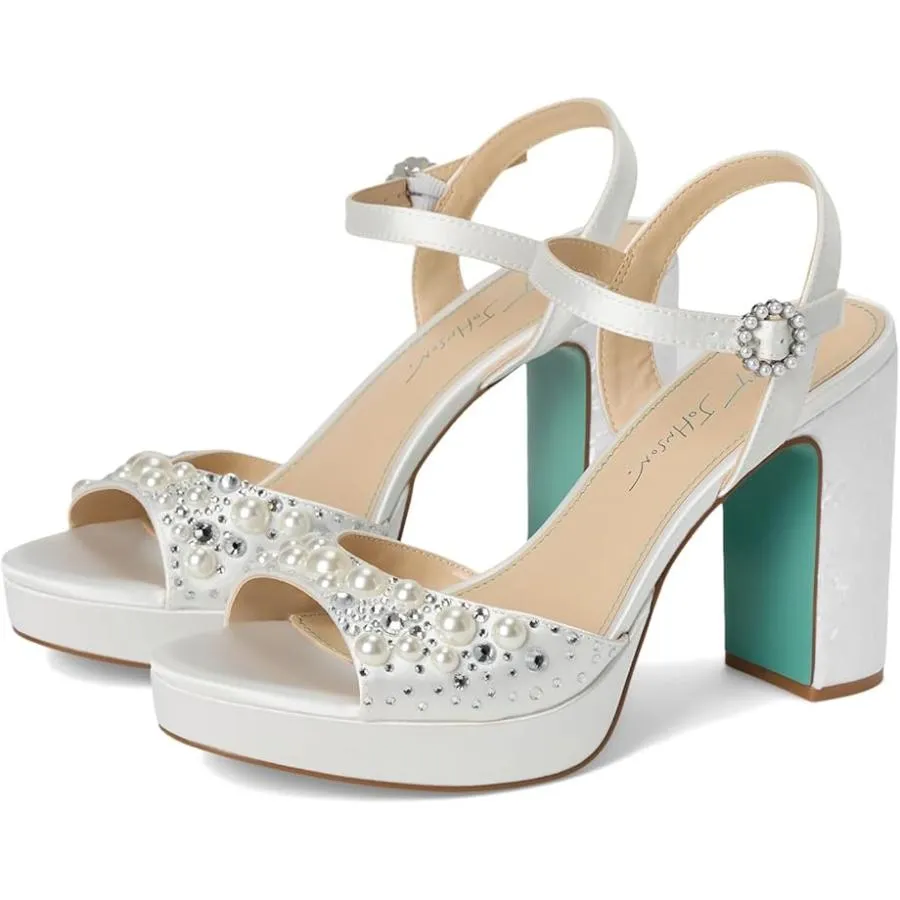 ベッツィジョンソン Blue by Betsey Johnson Avian レディース ヒール パンプス Ivory