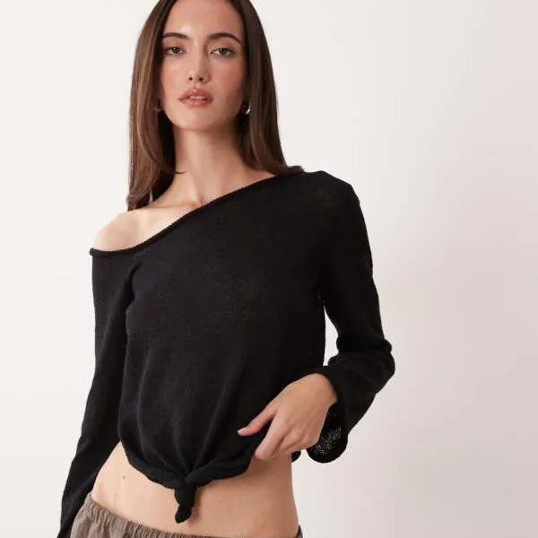 ミスセルフリッジ Miss Selfridge  ミス・セルフリッジのシアーニットノットディテール長袖トップス（ブラック） トップス レディース 女性 インポートブランド 小さいサイズから大きいサイズまで