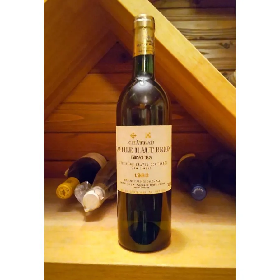 シャトー・ラヴィル・オー・ブリオン Chateau Laville Haut Brion 1983