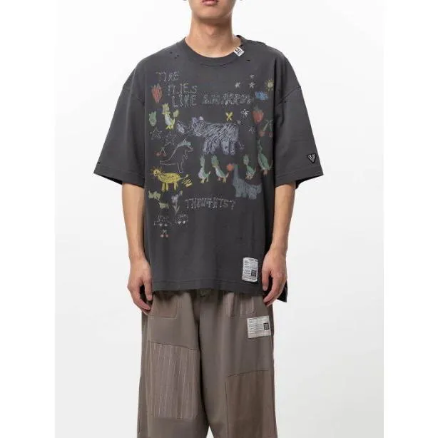 メゾン ミハラヤスヒロ / Maison MIHARA YASUHIRO キッズドゥードゥルプリントTシャツ - Kids Doodle Printed T-shirt （BLACK)