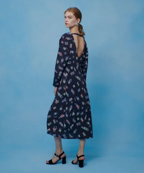 ワンピース 「LOULOU WILLOUGHBY」レタープリントワンピース