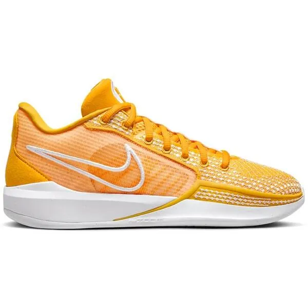 Nike ナイキ レディース スニーカー Nike Sabrina 1 TB University Gold (Women's) 【サイズ US_7.5(24.5cm)】