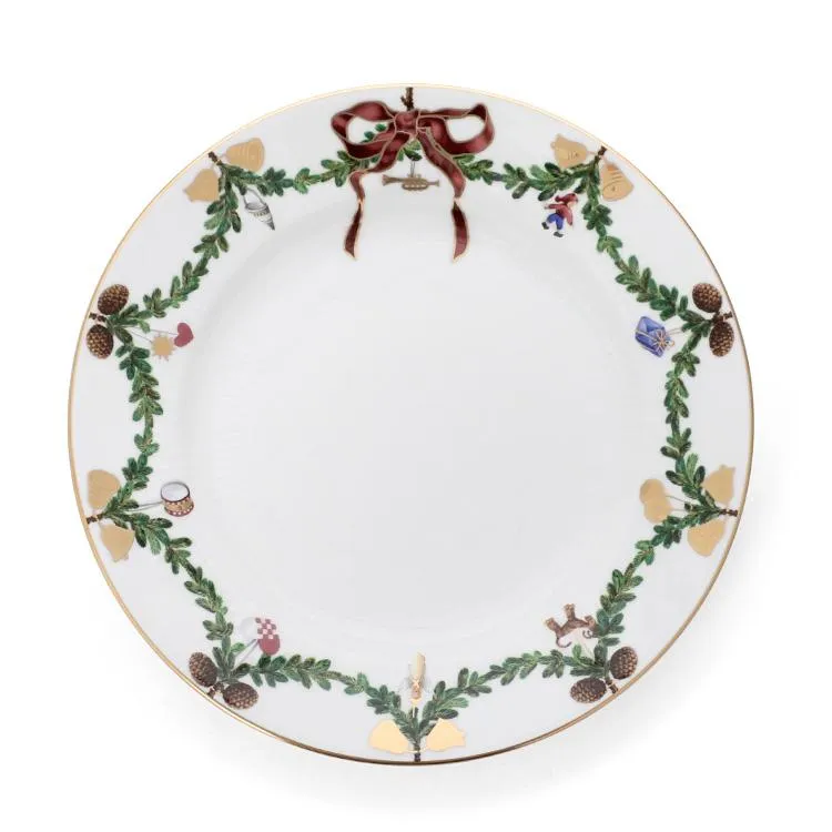 ロイヤルコペンハーゲン 2503 スターフルーテッド クリスマス 622 プレート 22cm 皿 北欧 食器 デンマーク ギフト 結婚祝い プレゼント 爆買