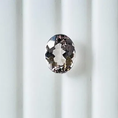 モルガナイト　オーバル　1.65ct