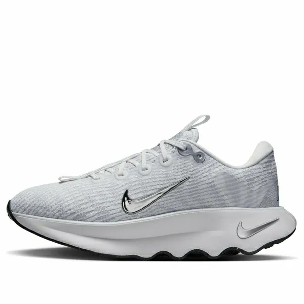 Nike ナイキ レディース スニーカー  【(WMNS) Nike Motiva Premium ummit White Metallic Silver FZ2115-101】  サイズ US_8.5(25.5cm)