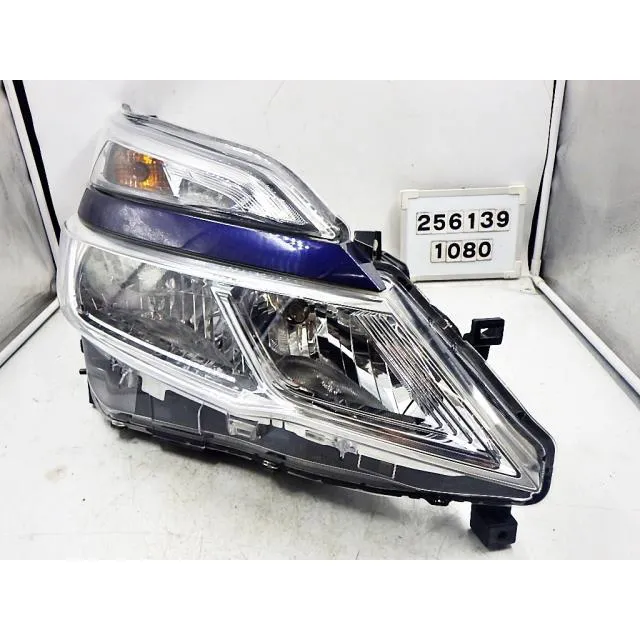 セレナ DAA-GC27  右ヘッドランプASSY  26010-5TA0A  256139   ★送料無料(沖縄・離島は除く)★