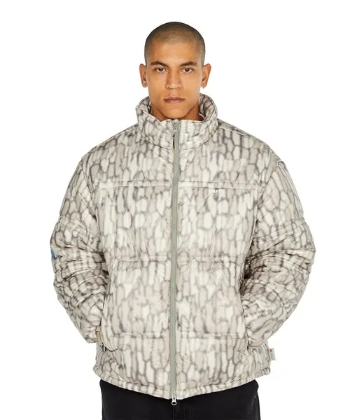 ブルゾン アウター 89 WARPED CAMO TYVEK PUFFER メンズ レディース
