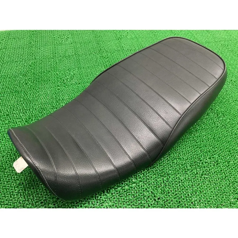 ワークスクオリティ製ZRX1100 シート 社外 中古 バイク 部品 ZRT10C ZRX1200R カスタムシート ローダウン タックロール 修復素材に Av