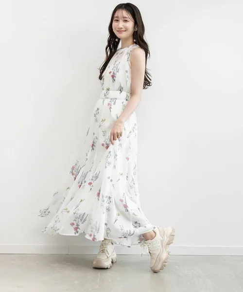 ワンピース 「Botanical Bloom」ボタニカルフラワーシフォンワンピース