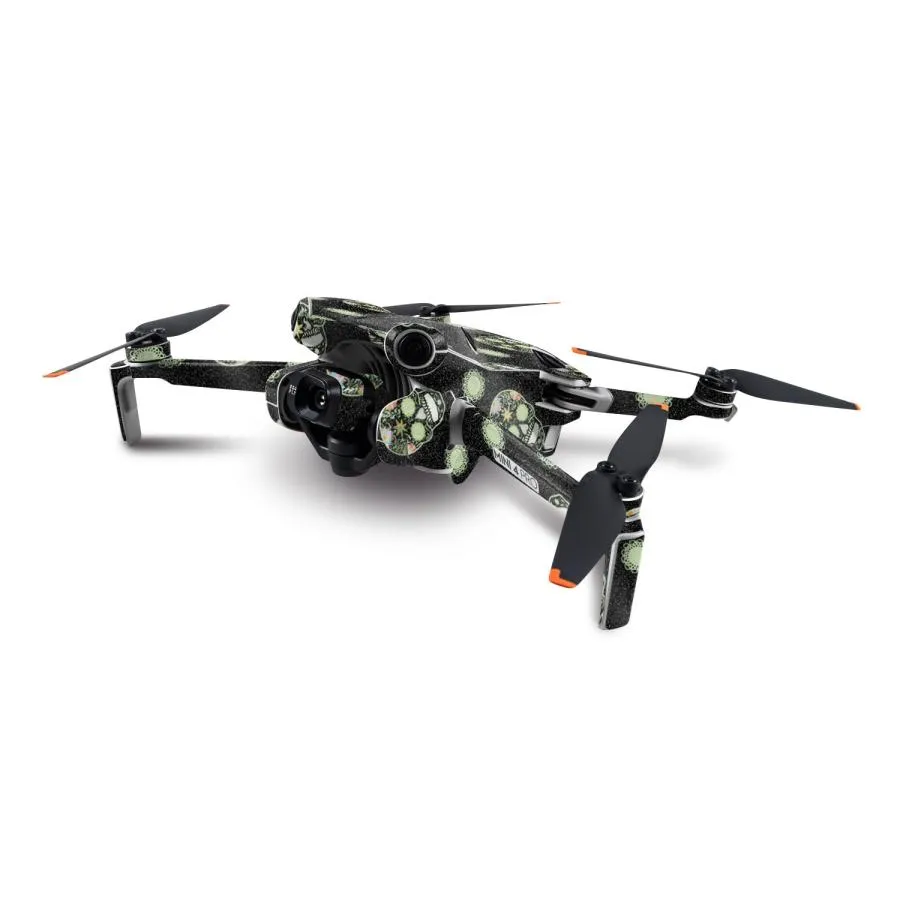 MightySkins DJI Mini 4 Pro用グリッタースキン「Nighttime Skulls」保護デカールラップ 着脱簡単