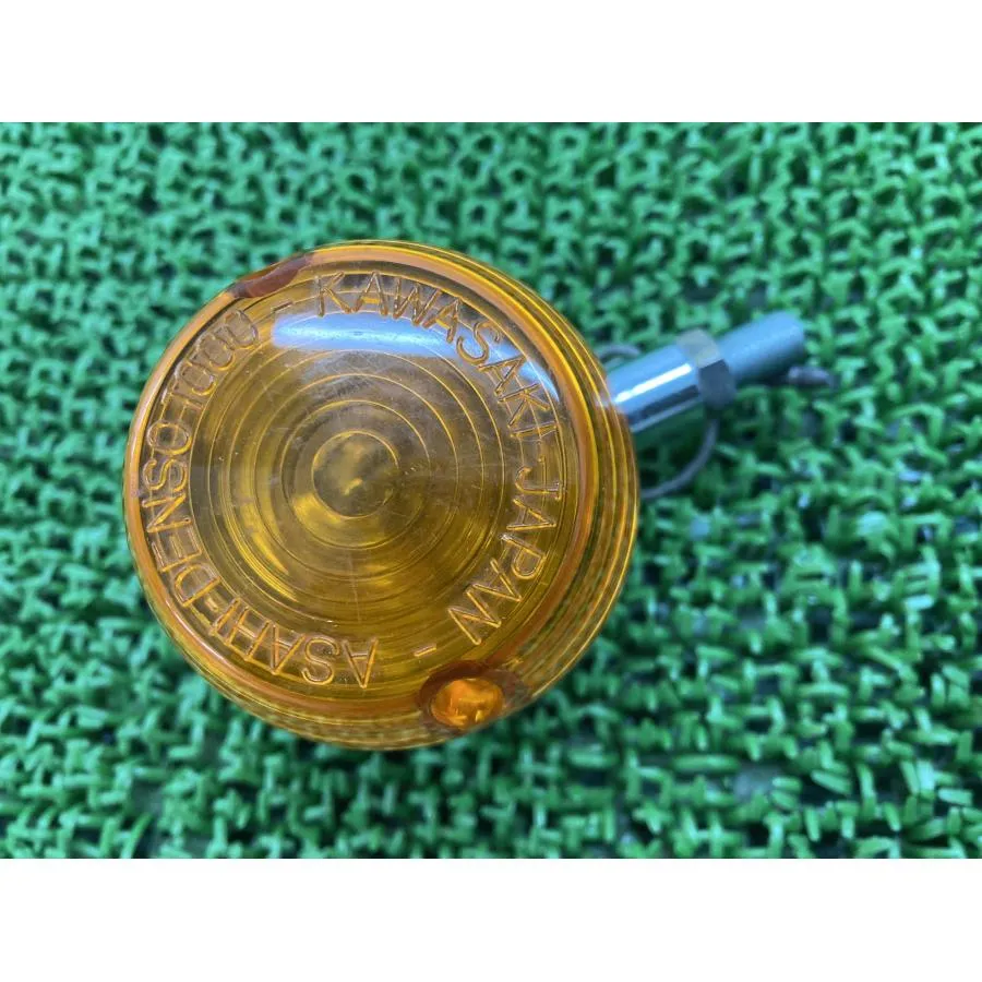 W1S フロントウインカー 片側 1000 カワサキ 純正 中古 バイク 部品 W1F 当時物 ASAHI 割れ欠け無し 品薄 希少品 車検 Genuine 18