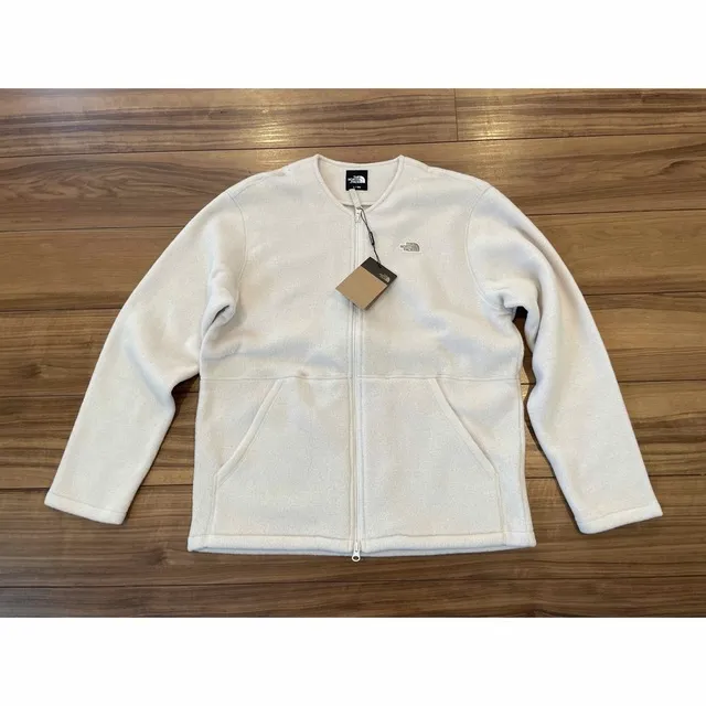 ノースフェイス！フリース！Lサイズ！新品！ノースフェイスのロゴのみシンプル！