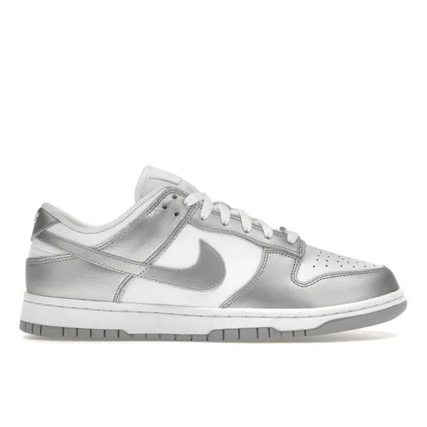 Nike ナイキ レディース スニーカー Nike Dunk Low Metallic Silver (Women's) 【サイズ US_6.5(23.5cm) 】White/Metallic Silver/Blue Joy