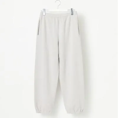 ふるさと納税 山辺町 A3: A SWEATER IS FOR EVERYDAY. Pants グレー サイズ:2