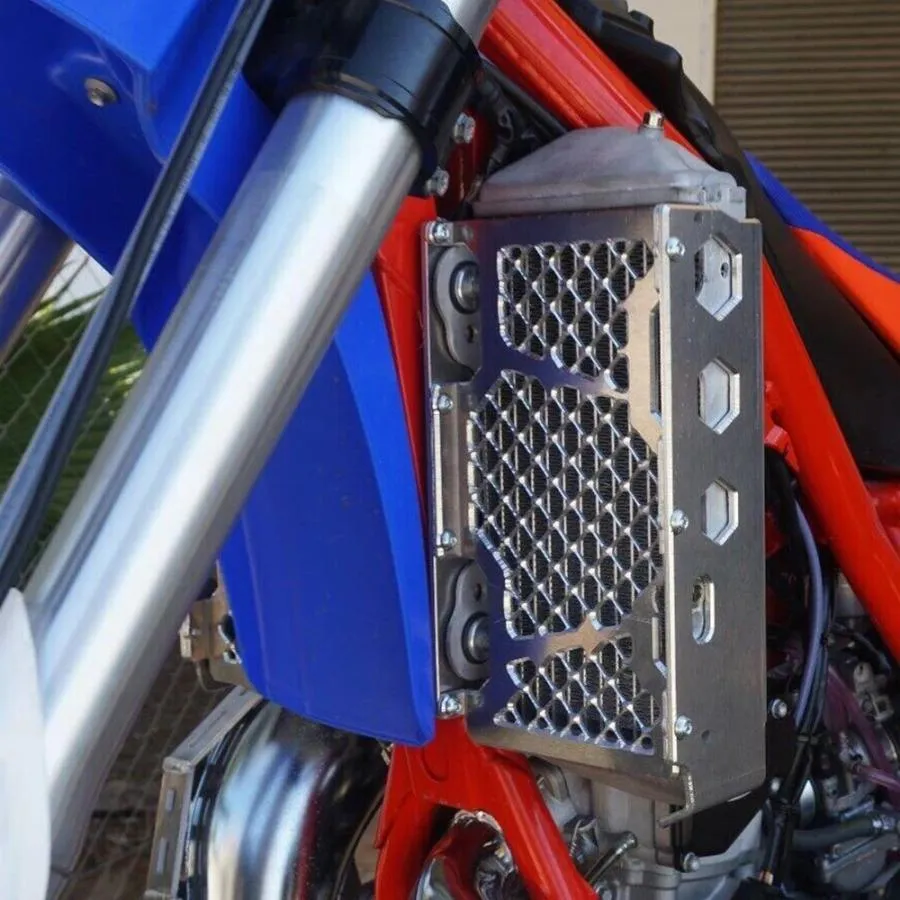 並行輸入品 バイクグリルガードカバー BETA Xストレーナー250 300 2T 2023 2021 2020 2019 2018 2017 2016 2015