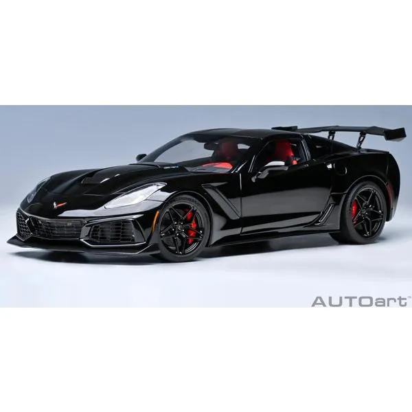 AUTOart 1/18 シボレー コルベット (C7) ZR1 ブラック 完成品ミニカー 71276