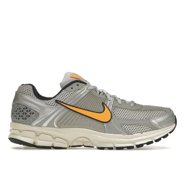 Nike ナイキ メンズ - スニーカー Nike Zoom Vomero 5 Pure Platinum Laser Orange 【US_5(23.0cm) 】