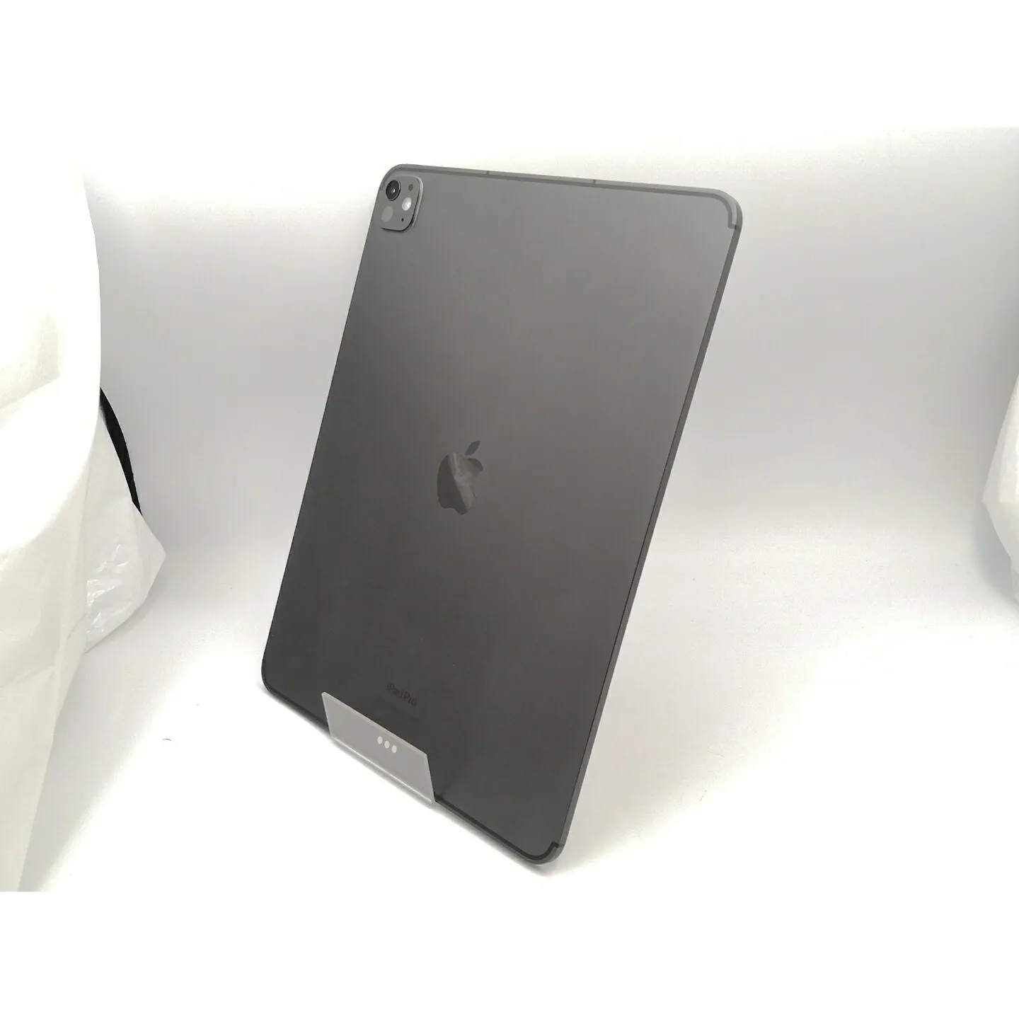 【中古】Apple 国内版 【SIMフリー】 13インチ iPad Pro（M4/2024） 2TB スペースブラック 標準ガラス MVXY3J/A【ECセンター】保証期間１ヶ月【ランクC】