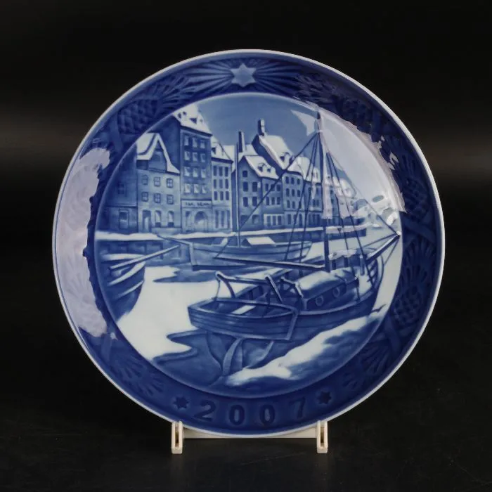 ロイヤルコペンハーゲン イヤープレート『2007 Christmas in Nyhavn』 R-2327