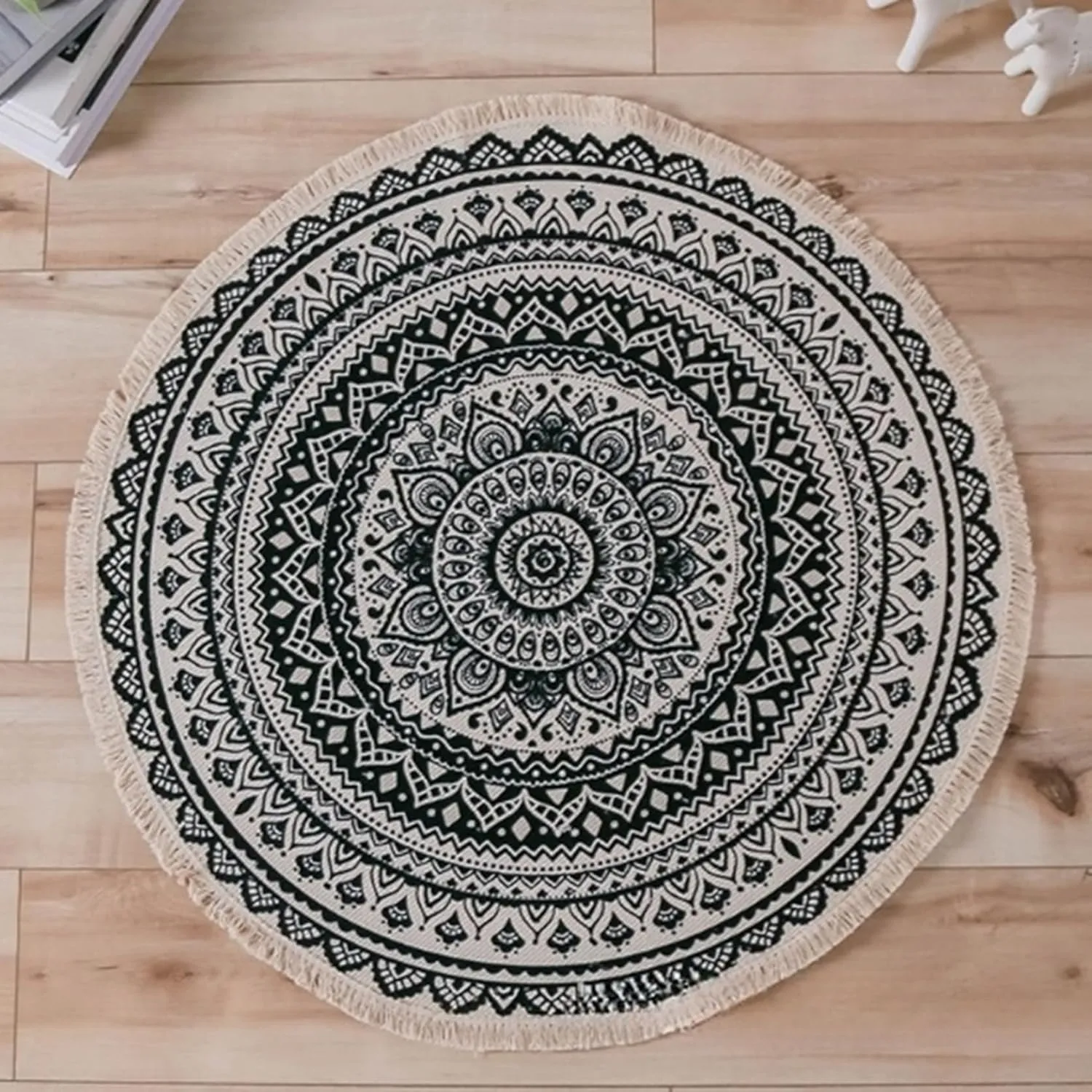 エスニック 円形マット カーペット 直径90cm 薄型 四季通用 折り畳み お手入れ簡単 滑り止め付 幾何柄 インテリア ヴィンテージ 洗える 汚れにくい 耐摩耗性 抗菌防臭 玄関 ベッドルーム 室内