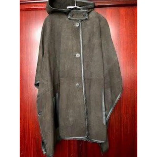 美品 ADOREアドーア 羊革ポンチョ