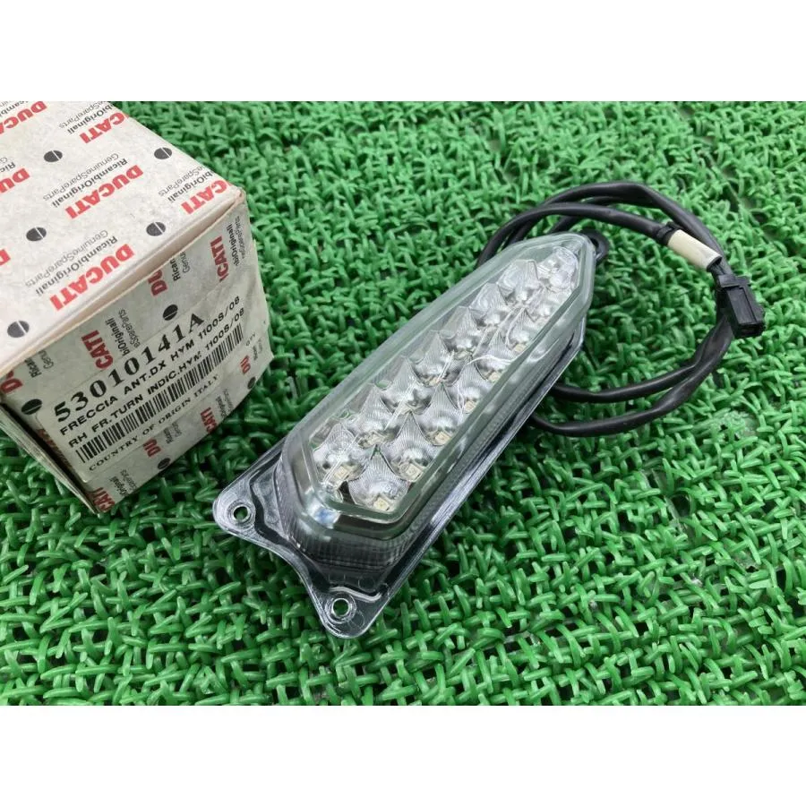 ハイパーモタード1100 フロントウインカー 右 53010141A ドゥカティ 純正 新品 未使用 ハイパーモタード796S 1100エボSP 1100 1100S 38