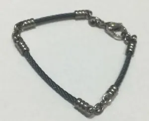 【送料無料】ジュエリー・アクセサリー エドミレルチタンリテールブレスレットed mirell titane 7  bracelet b933a au detail hxb9337
