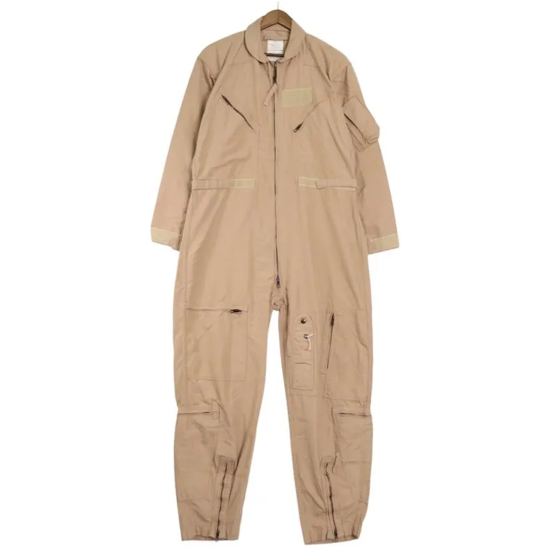 大きいサイズ メンズUS-44Rサイズ 90 CARTER INDUSTRIES, INC. COVERALLS, FLYERS, CWU-27/P CLASS 2 TAN 380 ミリタリー オールインワン つなぎ 実寸胸囲119cm 股下：75cm ベージュ系 pc-0569<br>アメカジ ビンテージ オールド 古着 【中古】