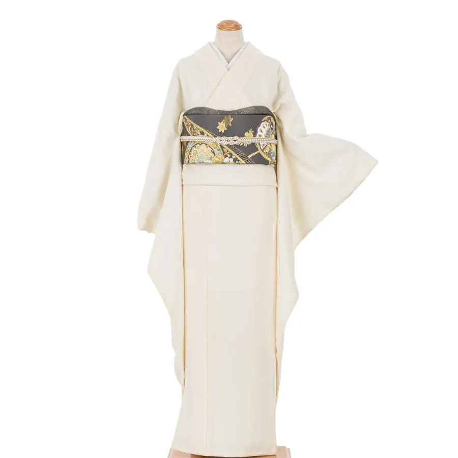 新品　無地振袖　白