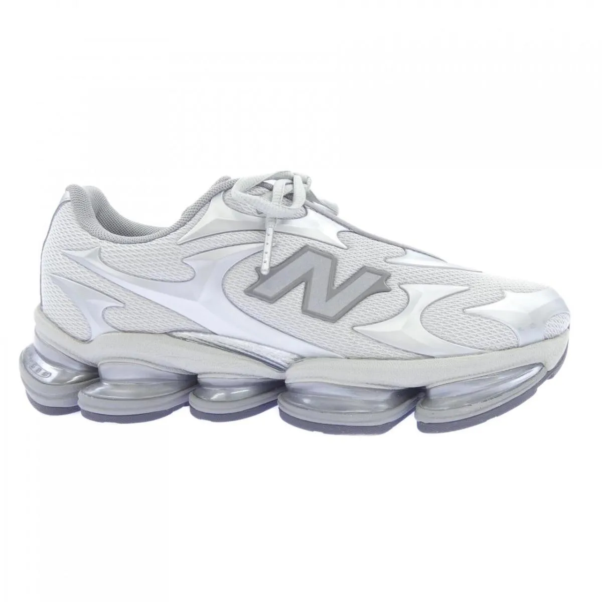 ニューバランス NEW BALANCE U20005UW スニーカー【中古】