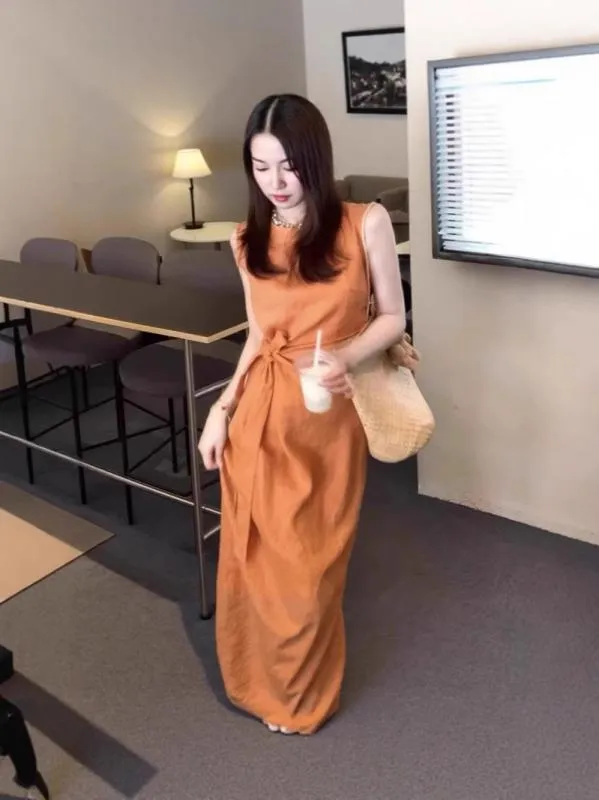 レディース ワンピース 連衣裙 長スカート A字型 無袖 丸首 麻素材 クリームオレンジ 韓国風 気質 高級感 紐 バインド ジップ ワンカラー 単品 夏 少女風 爽やか 甘め 95%以上 フィット 軽量 通気性 日常使い デート カジュアル ビーチ