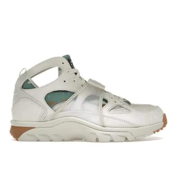 Nike ナイキ メンズ ハラチ スニーカー Nike Air Trainer Huarache Corteiz Light Bone 【US_7.5(25.5cm) 】