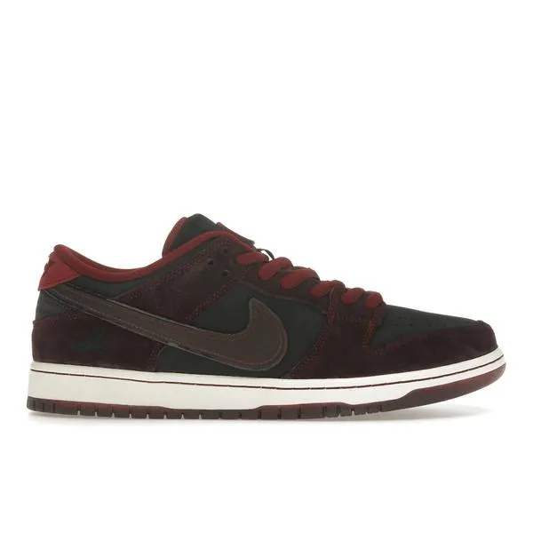 Nike ナイキ メンズ エスビー スニーカー Nike SB Dunk Low Riot Skateshop (Special Box) 【US_7.5(25.5cm) 】