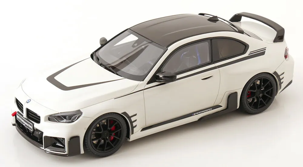 GTスピリット 1/18 BMW M2 M パフォーマンス ホワイト/ブラックカーボン 1500台限定GT Spirit 1:18 BMW M2 M Performance white/black carbon Limited Edition 1500 pcs
