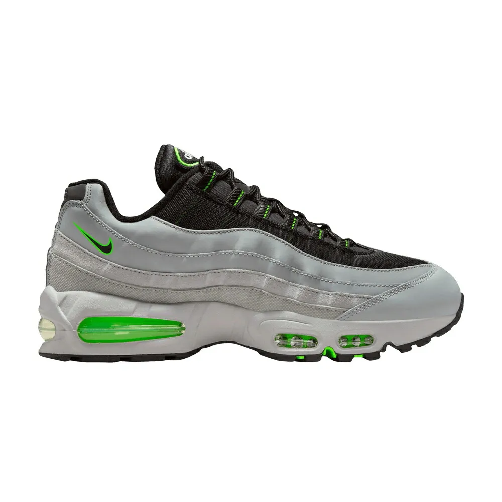 ナイキ マックス 灰色 グレー 黒色 ブラック 緑 グリーン ストライク エアマックス MOKE WHITE スニーカー メンズ NIKE AIR MAX 95 GREY BLACK / LIGHT SMOKE GREY GREEN STRIKE
